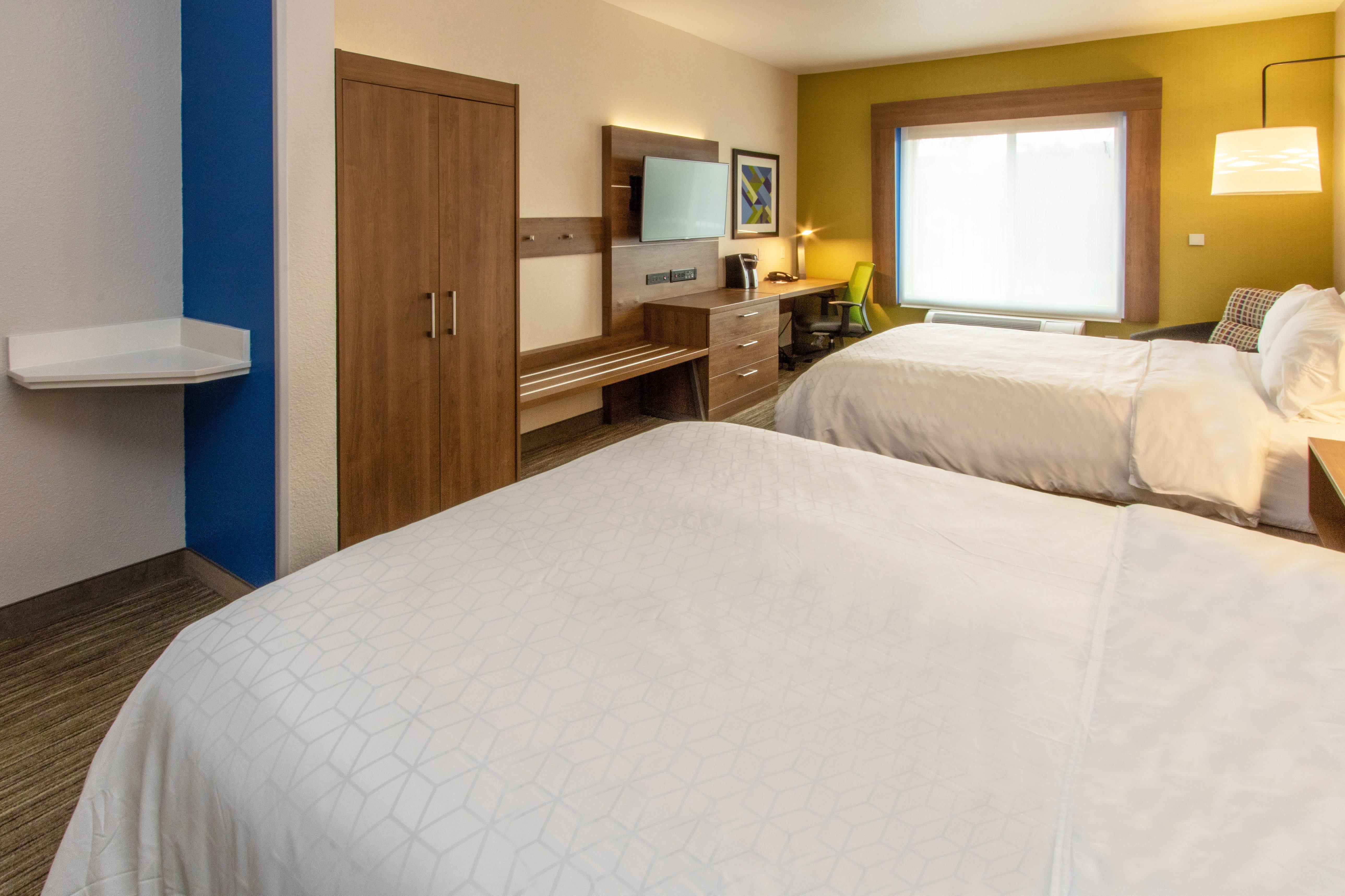 Holiday Inn Express Hotel & Suites Roseville - Galleria Area By Ihg Exterior photo