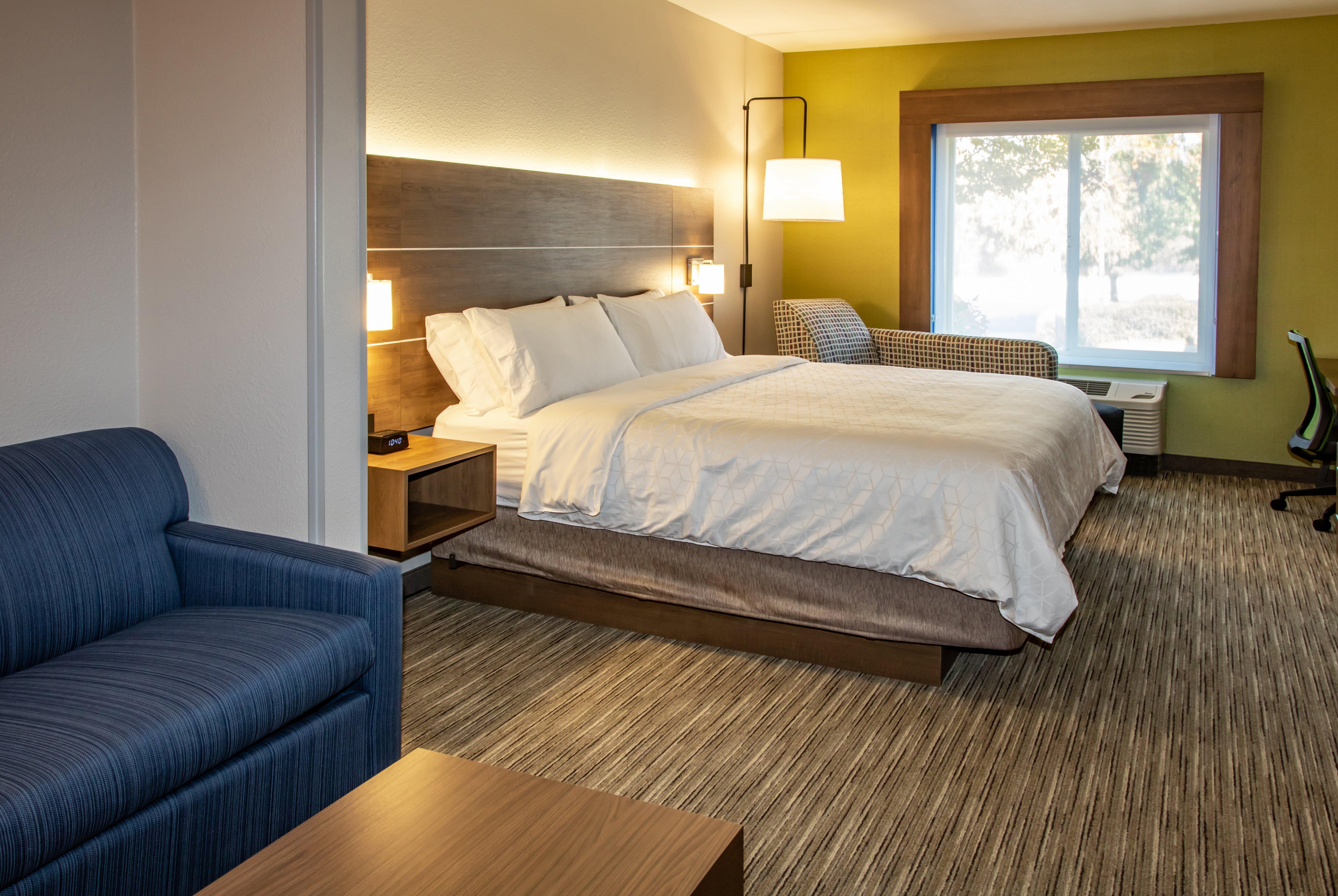 Holiday Inn Express Hotel & Suites Roseville - Galleria Area By Ihg Exterior photo