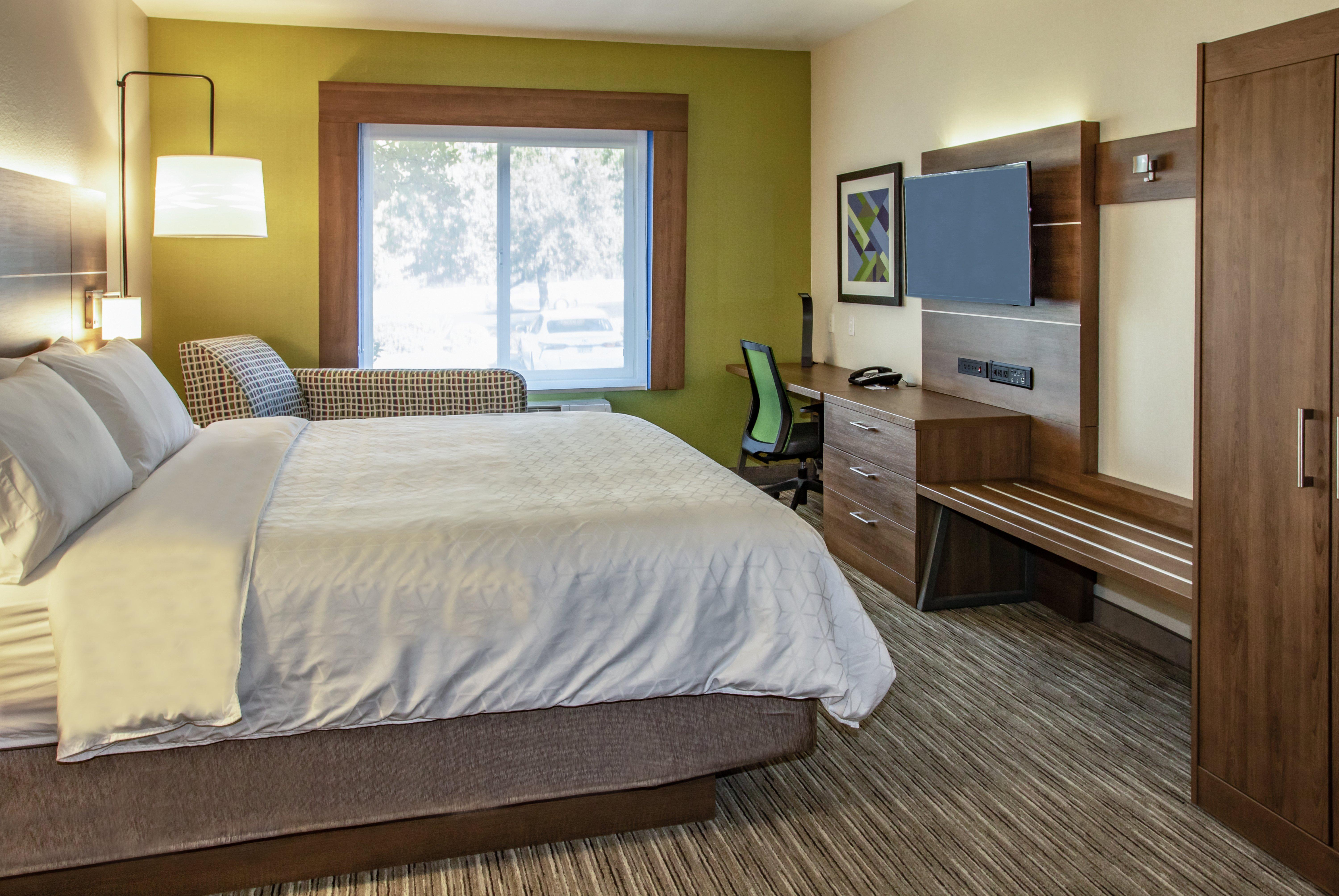 Holiday Inn Express Hotel & Suites Roseville - Galleria Area By Ihg Exterior photo