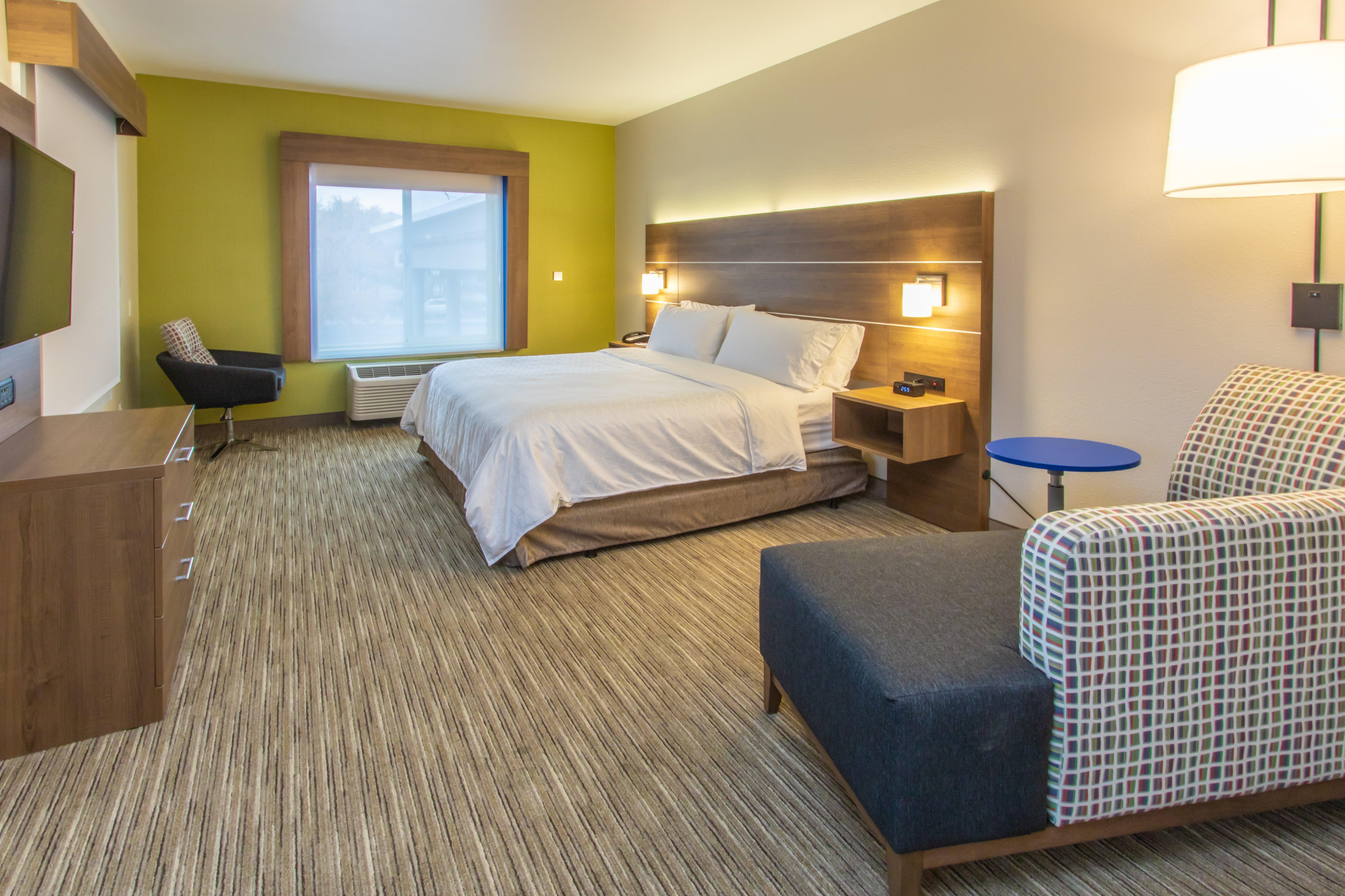 Holiday Inn Express Hotel & Suites Roseville - Galleria Area By Ihg Exterior photo