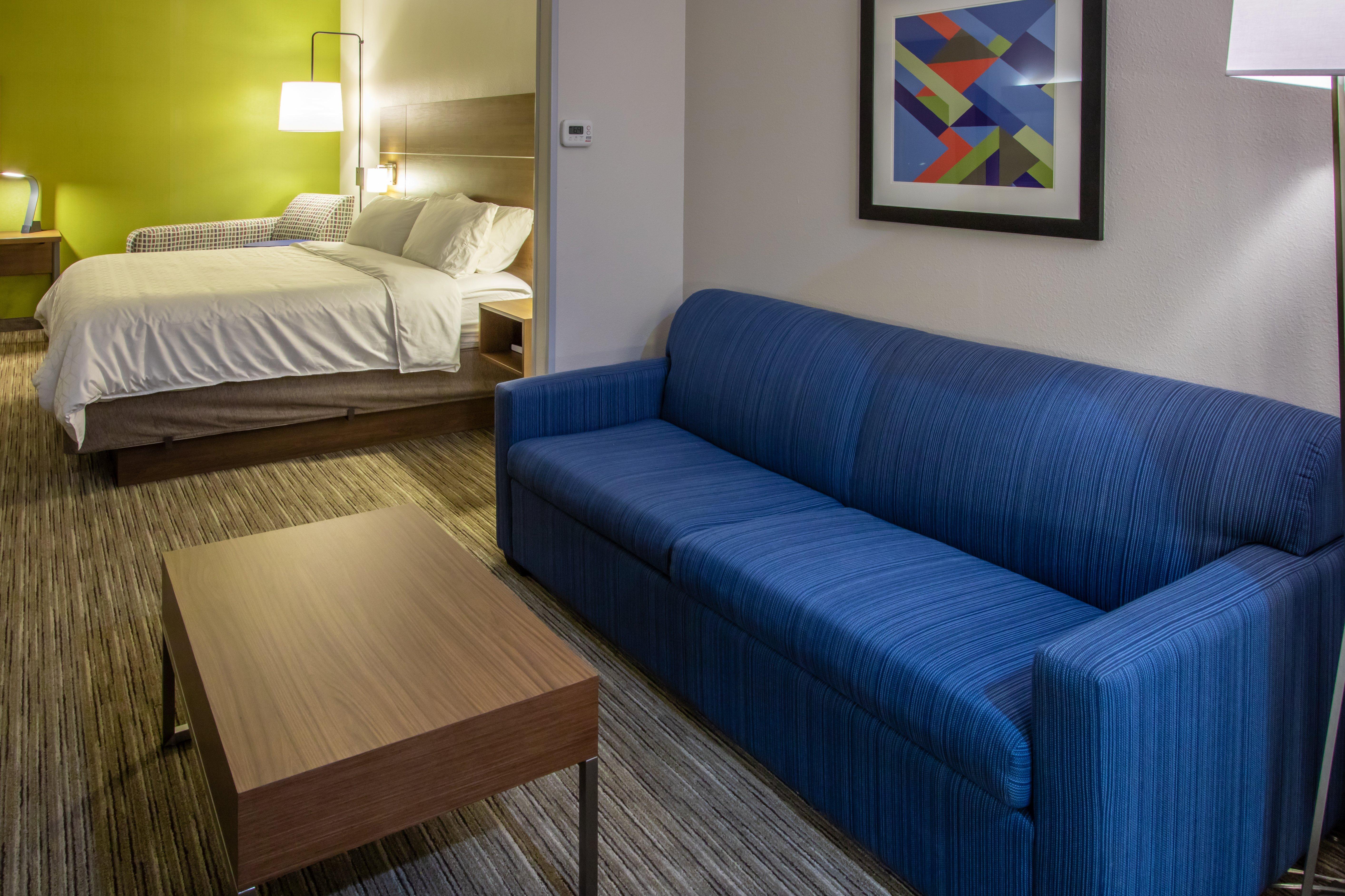 Holiday Inn Express Hotel & Suites Roseville - Galleria Area By Ihg Exterior photo